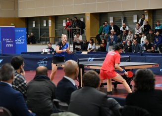 Match de tennis de table à La Raquette