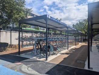 Parking vélo installé près du Stade de France