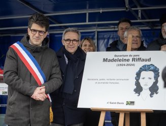 Le maire a inauguré le nouveau nom du parc.