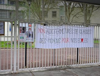 Banderole grève enseignants 