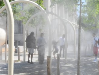 Brumisateur place Jean-Jaurès
