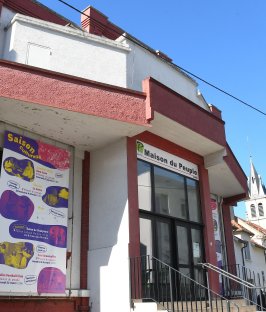 Vue extérieure de la Maison du Peuple